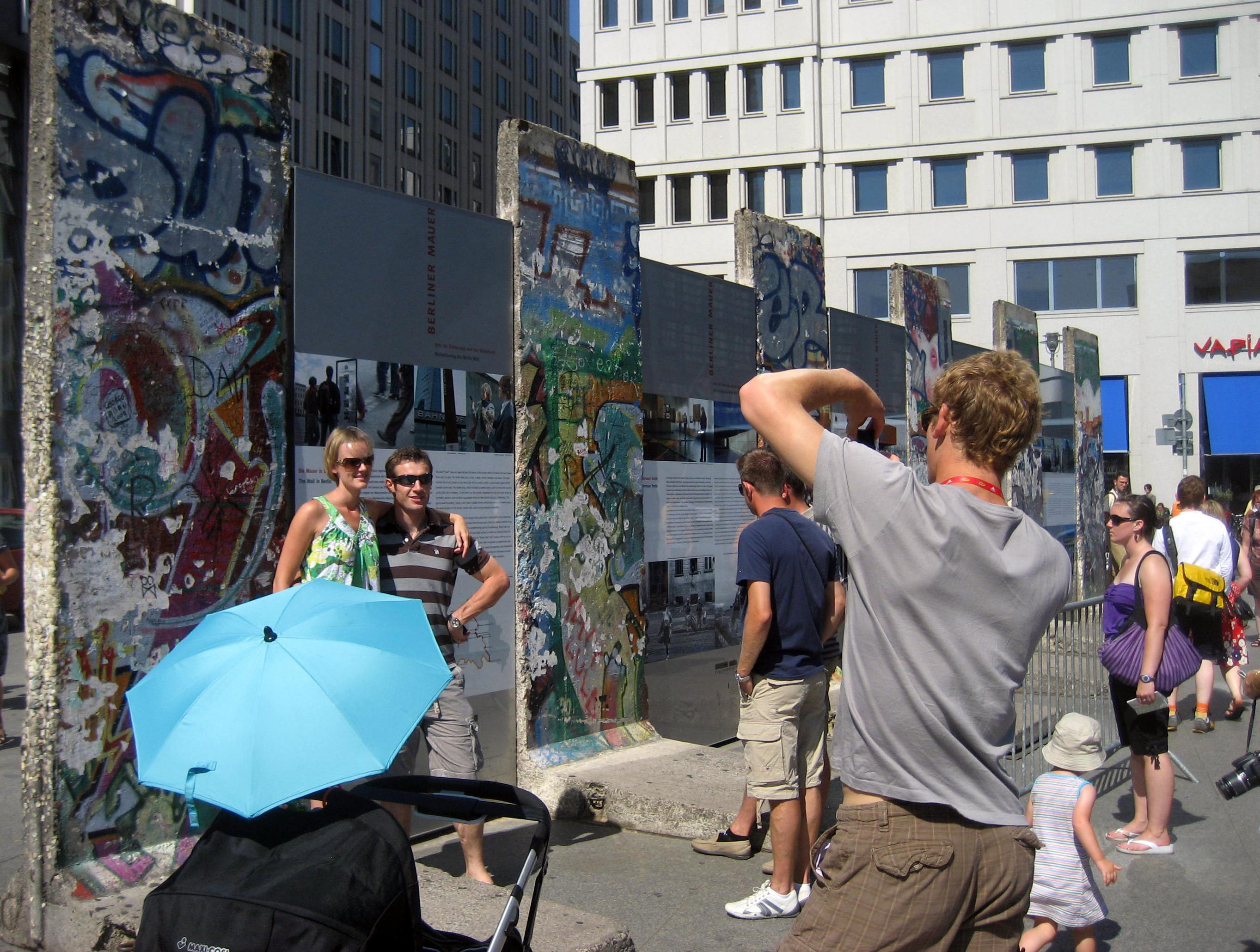 Twenty years after the fall of the Berlin Wall, time for reflection