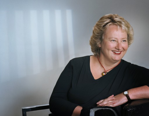 Aussie author Anna Campbell defies the boundaries of historical romance