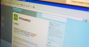 In quest to monetize popularity, Twitter launches ads