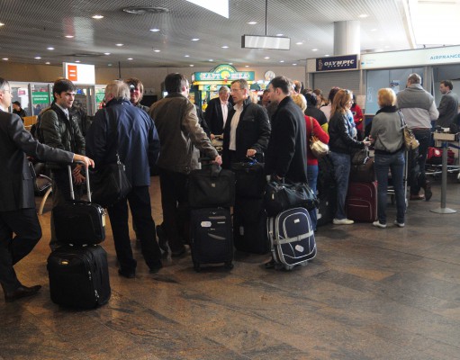 Volcanic ash lingers, but European airports begin to reopen