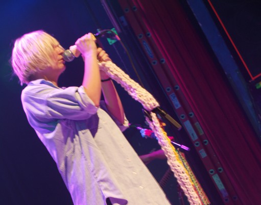 Sia kills Denver with cuteness