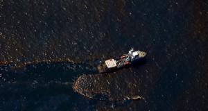 After weeks of failure, BP making progress in harnessing some leaking oil