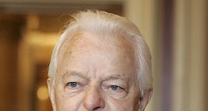 Sen. Robert Byrd, West Virginia lawmaker, dies at 92