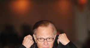 Larry King announces he’s leaving ‘daily grind’ of his CNN talk show