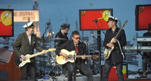 A reanimated Gorillaz is back , this time with real-life musicians