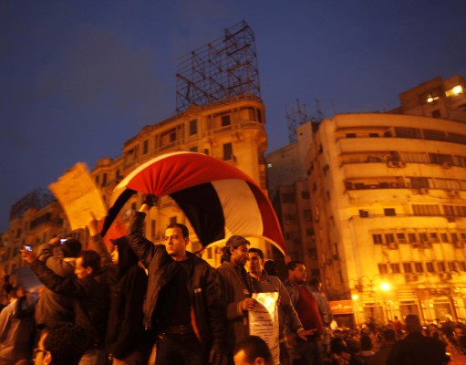 Egypt’s police return; foreigners try to evacuate