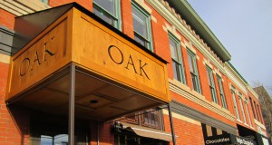 Oak at Fourteenth keeps busy after fire