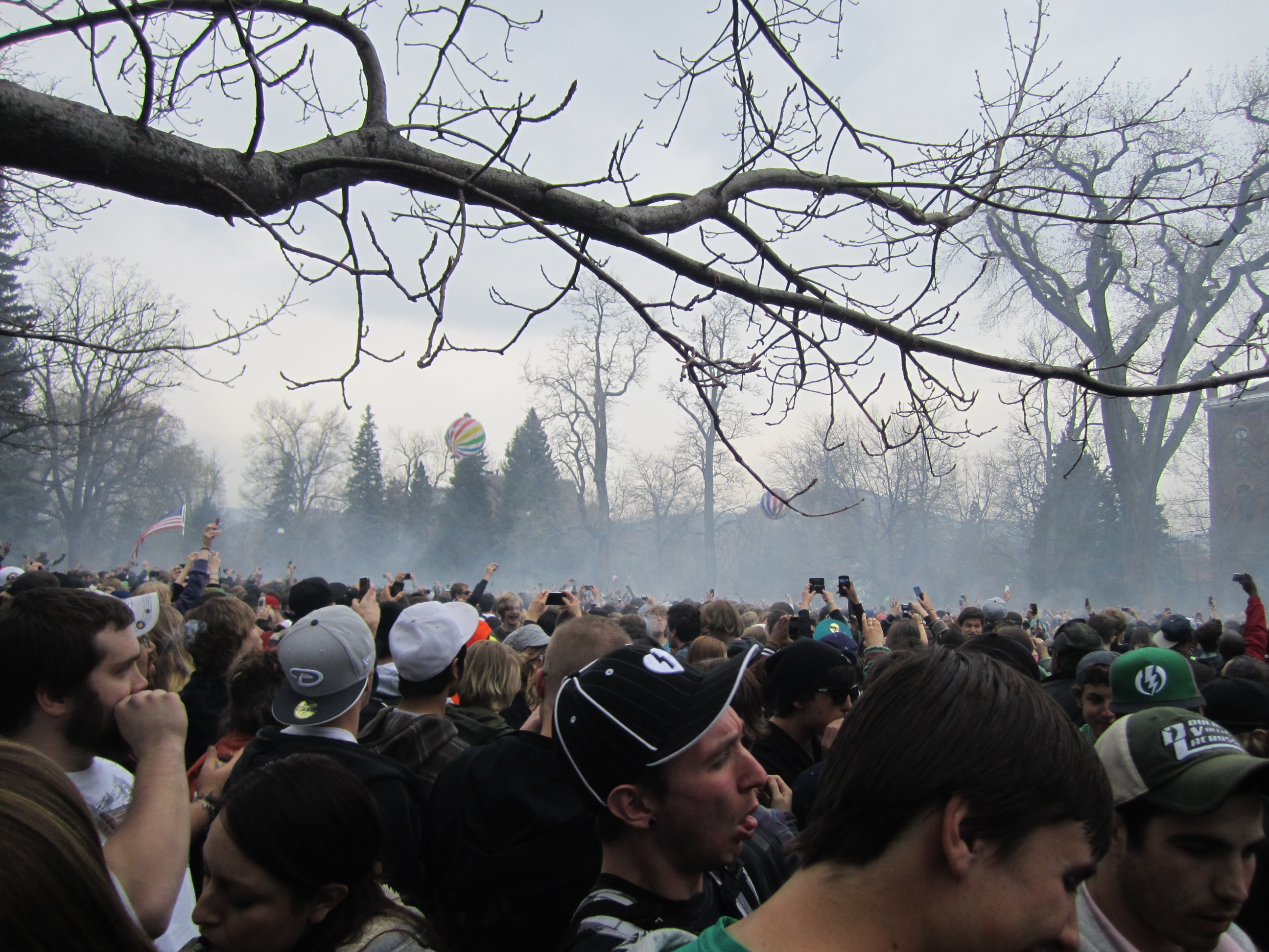 4/20 puffers pull on pipes in peace