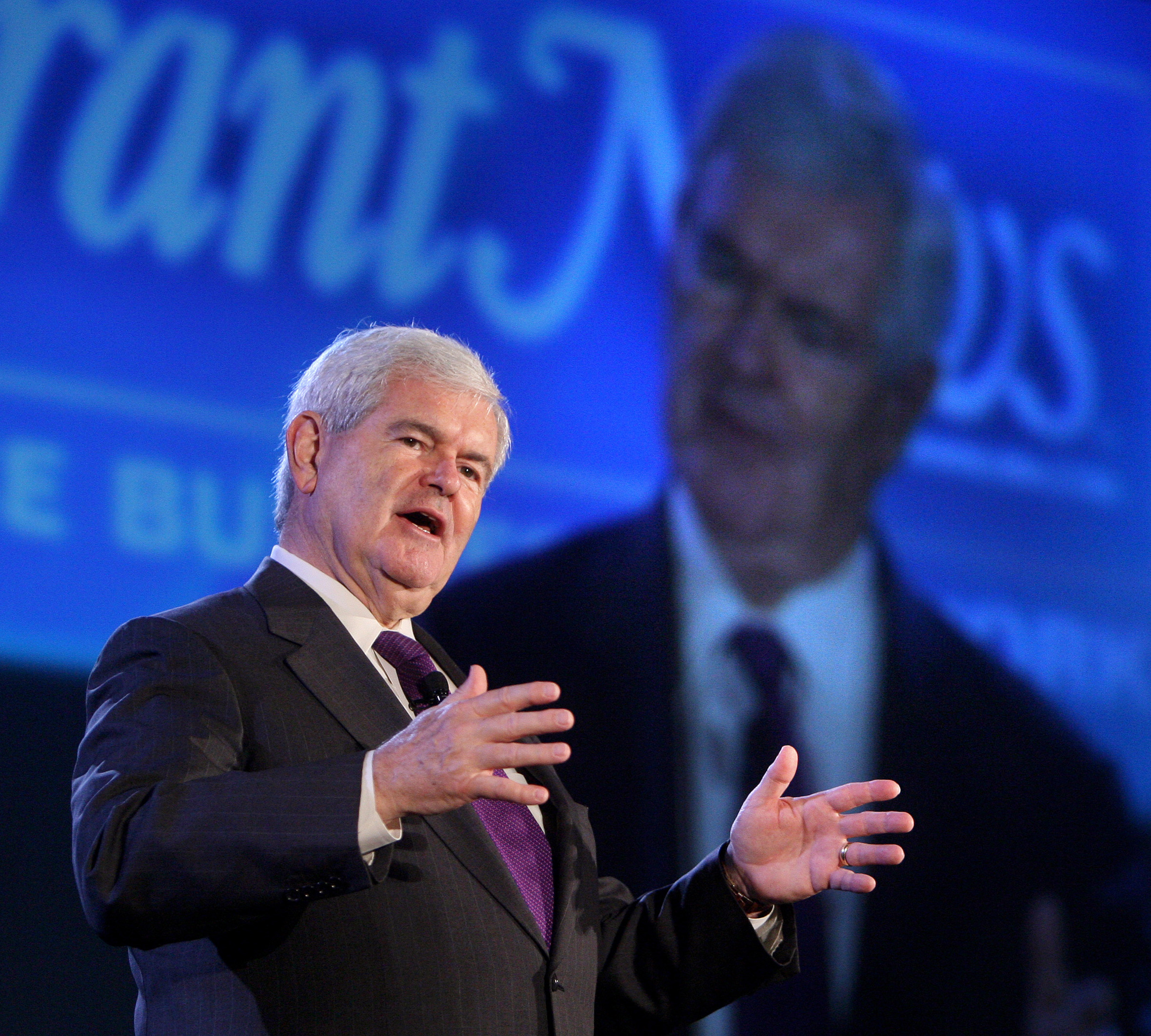 Gingrich makes presidential run official