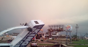 After devastating tornado, Joplin, Mo., officials search for victims, brace for new storm