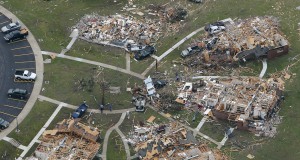 Storm in Joplin contained a rare multi-vortex tornado; death toll rises to 122