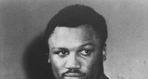 Joe Frazier, boxing icon and former heavyweight champion of the world, dies at 67