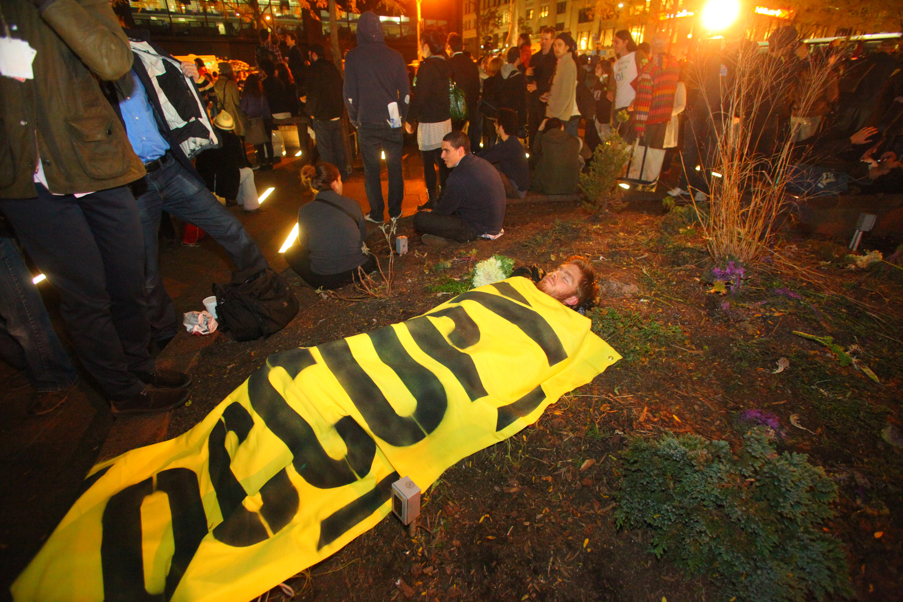 Barricades removed from Occupy Wall Street Zuccotti Park