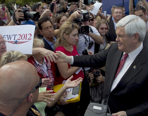 Newt pledges moon base by second term