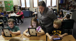 Digital textbooks go straight from scientists to students