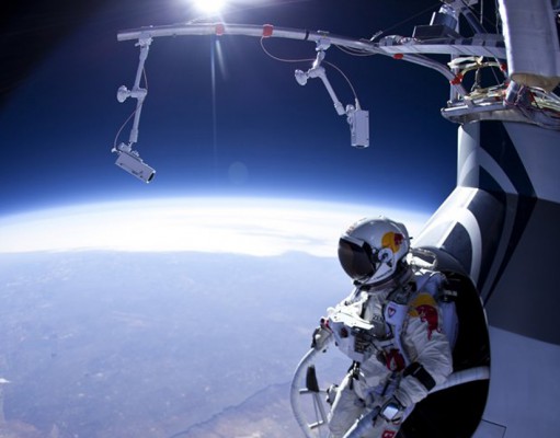Daredevil Makes Test Jump at 71,581 Feet