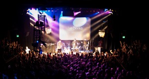 Electronic community