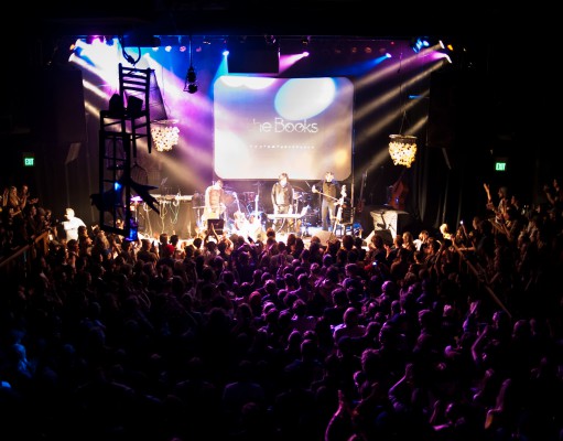 Electronic community