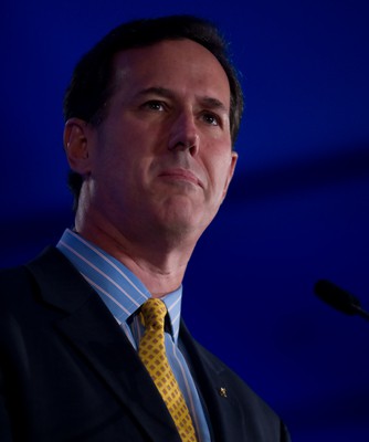 Santorum Endorses Romney