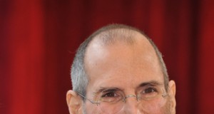 Aaron Sorkin Will Pen Steve Jobs Biopic