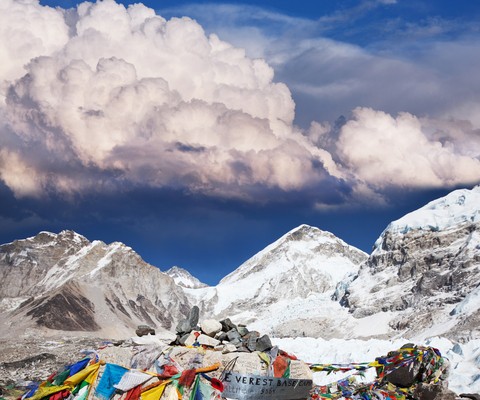 Everest Overcrowding: Can It Be Fixed?