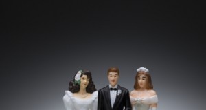 Feds Sue Two Polygamous Towns