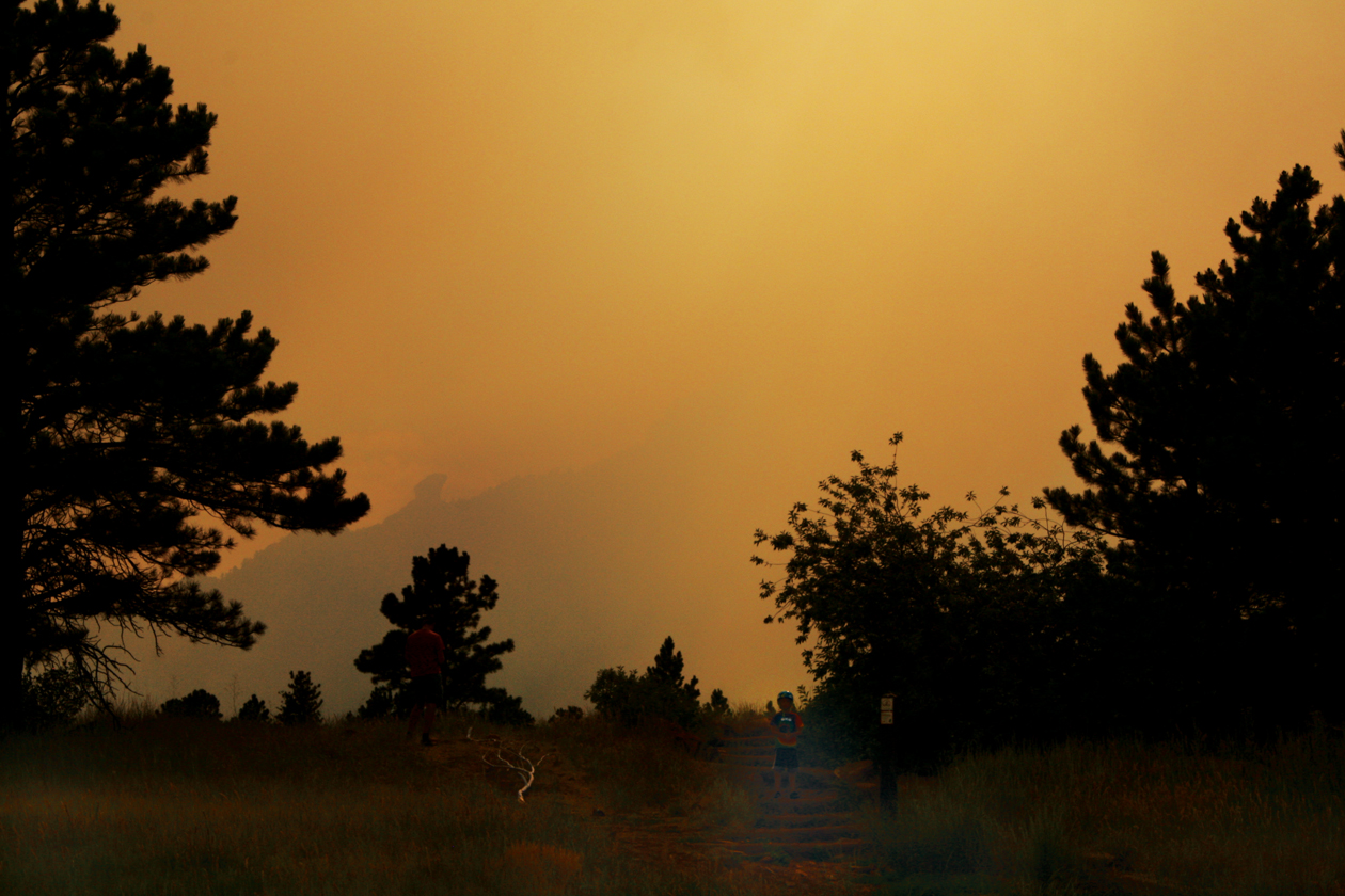 Crews continue battling Flagstaff Fire outside of Boulder