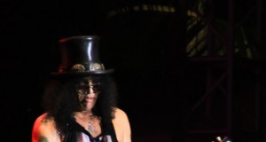 Slash Gets Walk of Fame Star, Toasted by Charlie Sheen