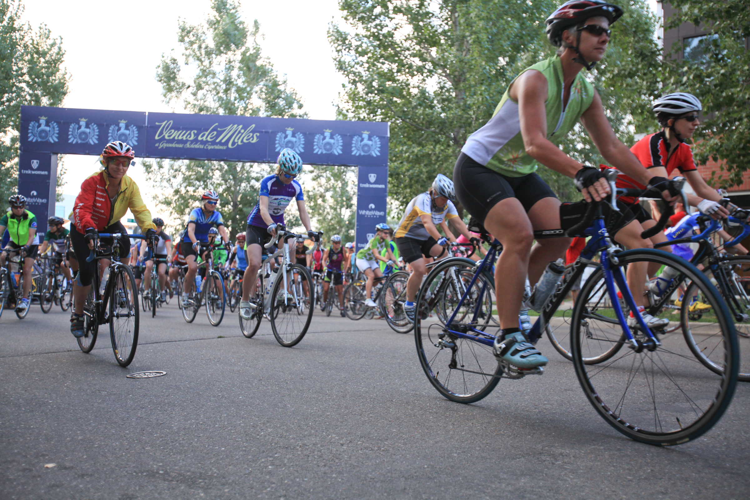Cyclists celebrate sisterhood and support scholars
