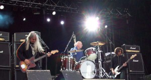 Dinosaur Jr. pulls it all together