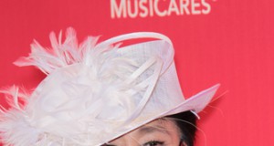 Photos: Sean Lennon, Yoko Ono tour high-fracking areas