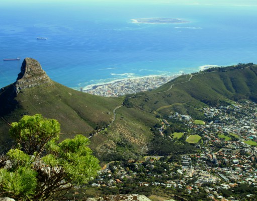 Balloon-powered flight in South Africa honors Nelson Mandela