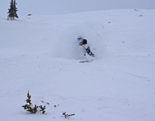 Few Colorado ski resorts still operating see good snow