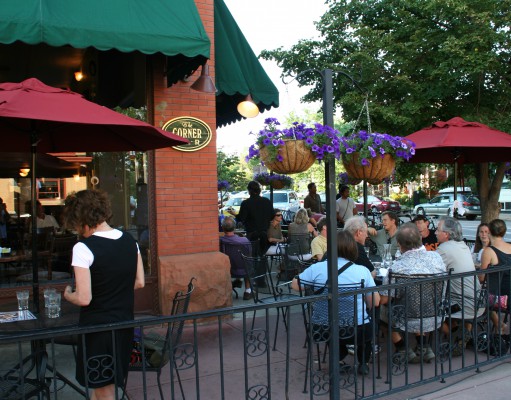 An outdoor lunch at a landmark corner