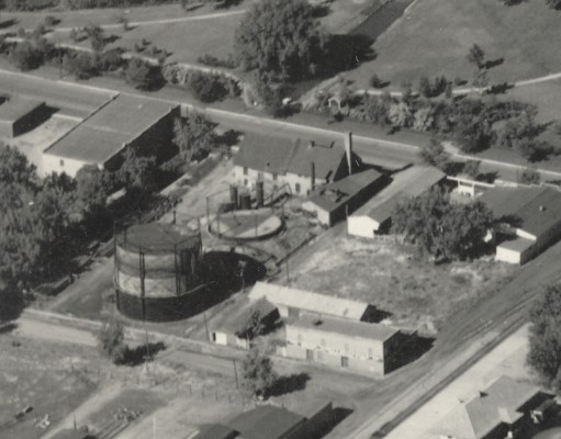 Boulder’s town gas processes and the resulting contamination