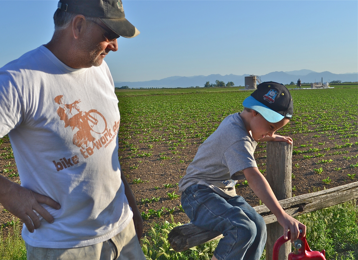 Gas well emissions continue while farmsteader mounts case
