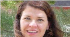 Victoria Simonsen, Lyons town administrator