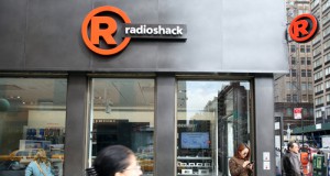 Radio Shack to close 20 percent of its stores