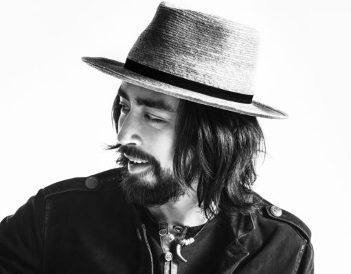 Jackie Greene is a rock star
