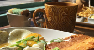 How many slams in an old screen door?