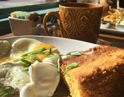 How many slams in an old screen door?