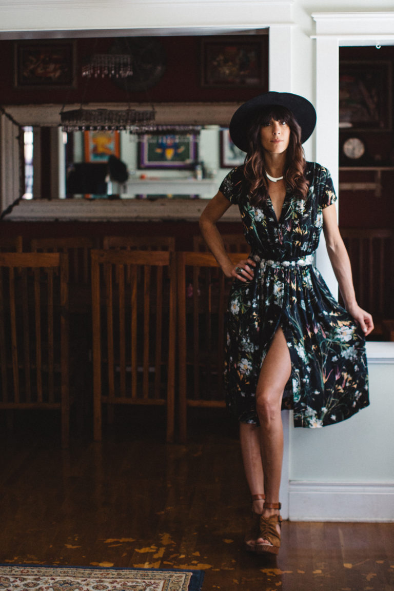 Nicki Bluhm solo