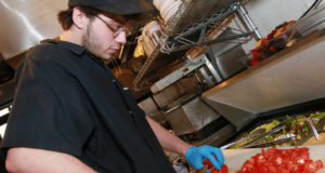 Boulder restaurants face shortage of kitchen workers