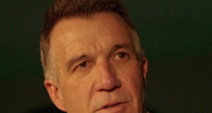 Vermont governor huffs, puffs, legalizes pot