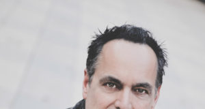 Neal Morse doesn’t apologize for easy listening