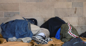 Critics call out Garnett after pro-camping ban comments