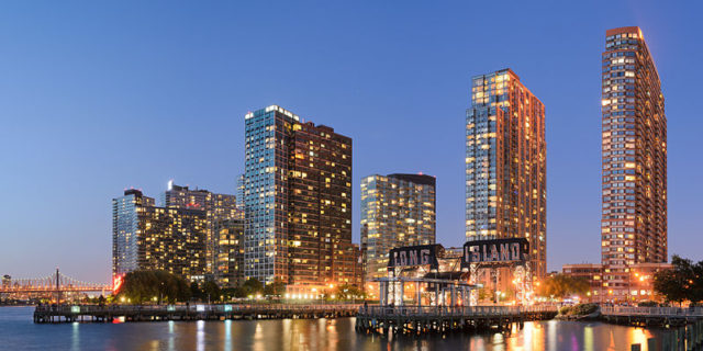 800px-Long_Island_City_New_York_May_2015_panorama_3