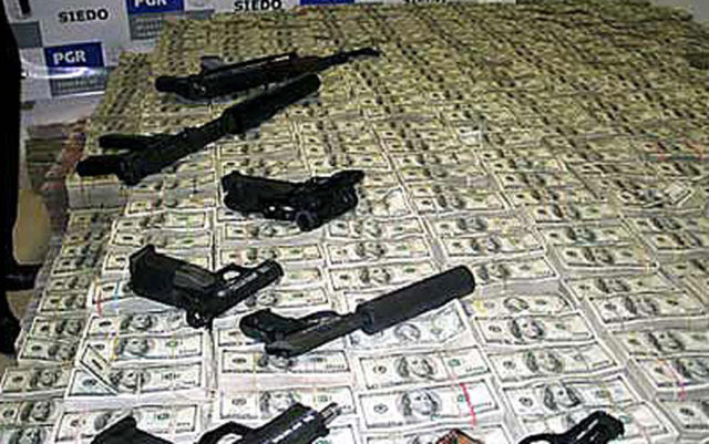 art cannabis DEA Drug_Money_and_weapons_seized_by_the_Mexican_Police_and_the_DEA_2007