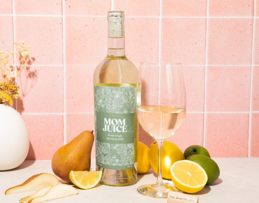 Hey ma Pinot Grigio, a Carneros 2020 white wine, by Mom Juice
